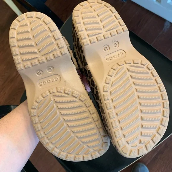 Crocs girls Leopard Print sepia Mary Jane Kids Clogs size 13 like new - Picture 6 of 6